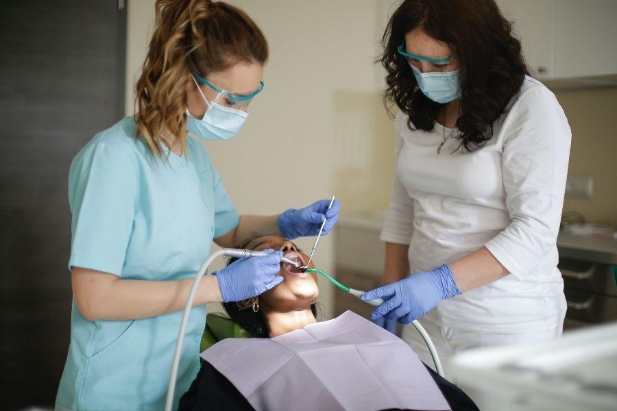 How Websites Can Reduce Dental Appointment Cancellations Through Smart Scheduling Features